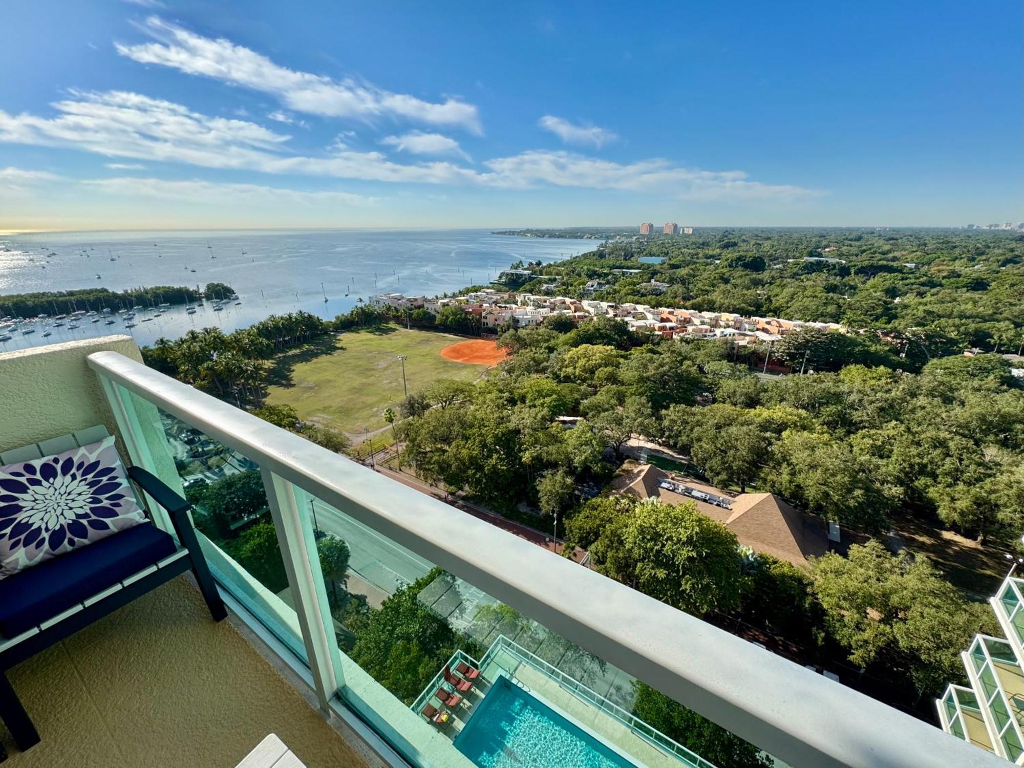 Balcony Ocean View ! Pool - Wifi - Gym - Parking Appartamento Miami